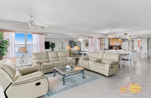 Indian Rocks Beach Condo | Hamilton House 307 is a Silver 3 bedroom 2 bath North East Corner Condo