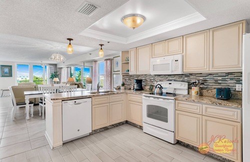 Indian Rocks Beach Condo | Hamilton House 307 is a Silver 3 bedroom 2 bath North East Corner Condo
