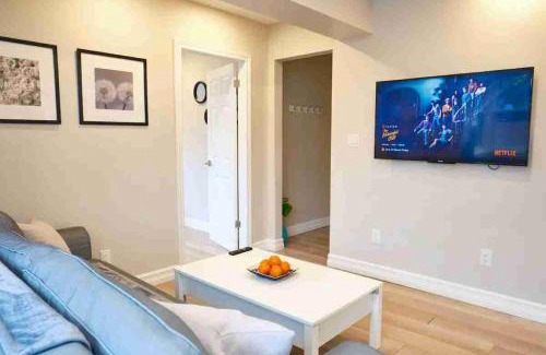 Hamilton Apartment | Hamilton Oasis - Luxe Beds - BBQ Haven - Pool