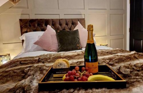 Knott End-on-Sea Apartment | Hamilton-The Cruck Luxury Let