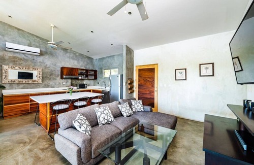 Villarreal House | Hammock House: Your Private Oasis Near Tamarindo