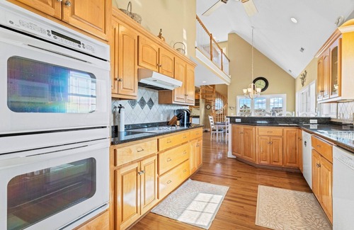 Manteo House | Hammock Village 14 | Seasonal Hot Tub | Elevator | Pet Friendly