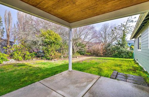Hammond House | Hammond Home 2 Blocks to Marina and Columbia River!