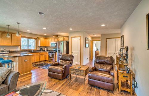Hammond House | Hammond Home 2 Blocks to Marina and Columbia River!