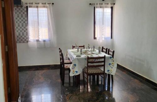 Kamalapur House | Hampi Premium Homestay with Cook