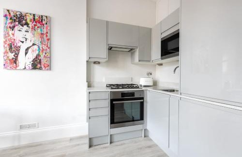 Hampstead House | Hampstead High Flyer