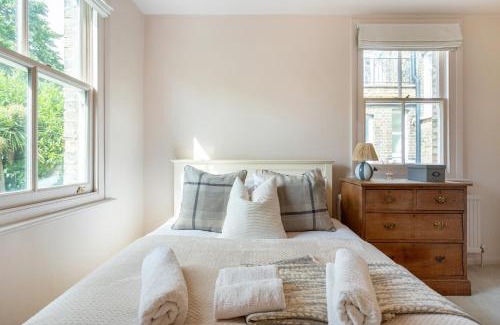 Fortune Green Apartment | Hampstead Magic