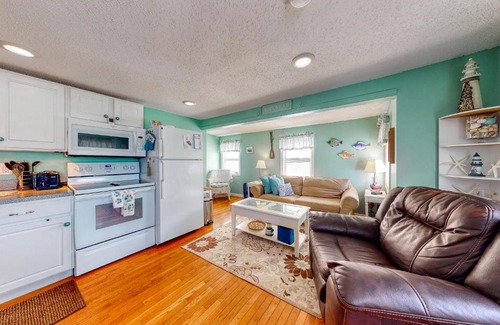Hampton Apartment | Hampton Beach Hangout & Nancy's Villa