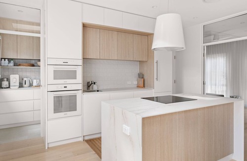 Sandringham House | Hampton Beach Pearl - A stunning architecturally designed townhouse