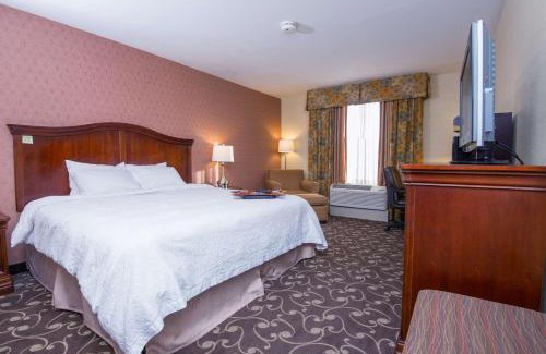 Brattleboro Hotel | Hampton by Hilton Brattleboro