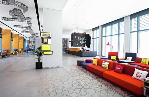Bur Dubai Hotel | Hampton by Hilton Dubai Al Seef