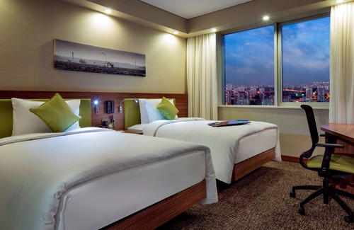 Basaksehir Hotel | Hampton by Hilton Istanbul Kayasehir
