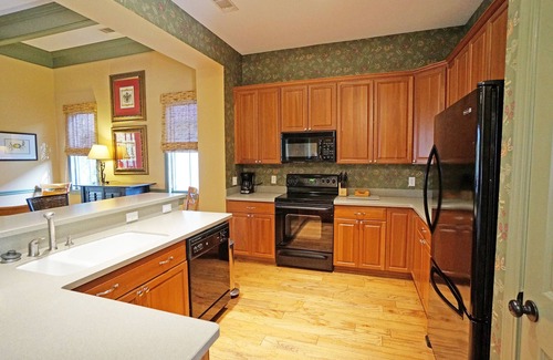 Bluffton House | Hampton Hall Golf Cottage