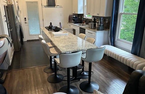 Hancock Apartment | Hampton House 2nd Floor