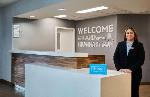 Midtown Anchorage Hotel | Hampton Inn Anchorage
