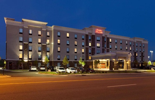 Roanoke Hotel | Hampton Inn and Suites Roanoke Airport/Valley View Mall