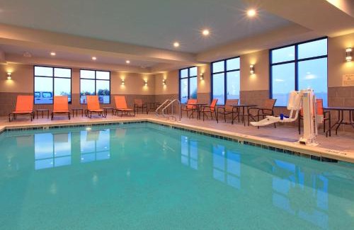 Ira Hotel | Hampton Inn and Suites Snyder