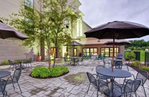 New Hartford Hotel | Hampton Inn and Suites New Hartford/Utica