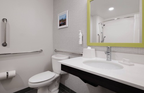 Deerfield Beach Hotel | Hampton Inn Boca Raton-Deerfield Beach