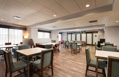 Williamsville Hotel | Hampton Inn Buffalo - Amherst