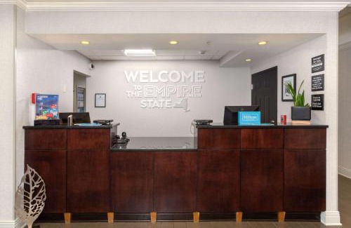 West Seneca Hotel | Hampton Inn Buffalo-South/I-90