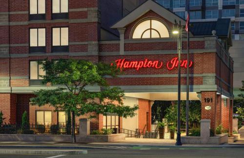 East Cambridge Hotel | Hampton Inn by Hilton Boston/Cambridge