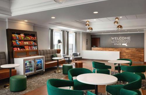 East Cambridge Hotel | Hampton Inn by Hilton Boston/Cambridge