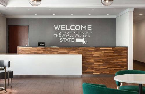 East Cambridge Hotel | Hampton Inn by Hilton Boston/Cambridge