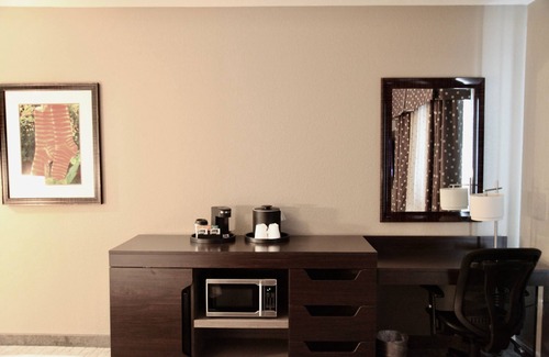 Calgary Hotel | Hampton Inn by Hilton Calgary Airport North