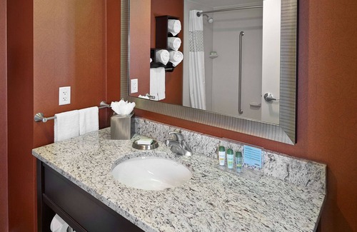 Calgary Hotel | Hampton Inn by Hilton Calgary Airport North
