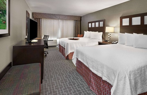 Calgary Hotel | Hampton Inn by Hilton Calgary Airport North