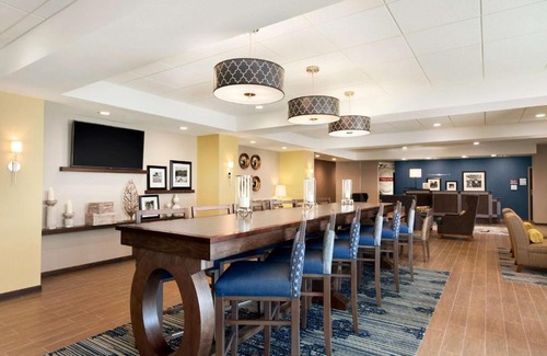 Tri-Cities Hotel | Hampton Inn by Hilton Kennewick at Southridge