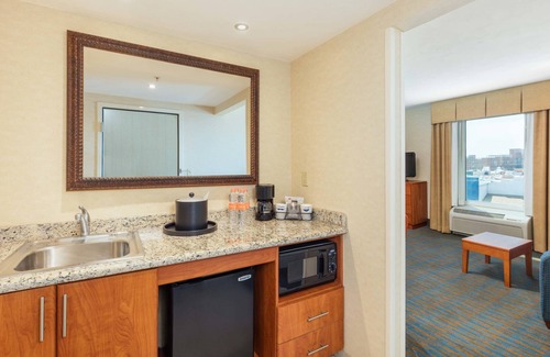 Queretaro Hotel | Hampton Inn by Hilton Queretaro Tecnologico