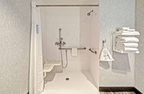 Cardiff-by-the-Sea Hotel | Hampton Inn Cardiff Beach Encinitas, CA