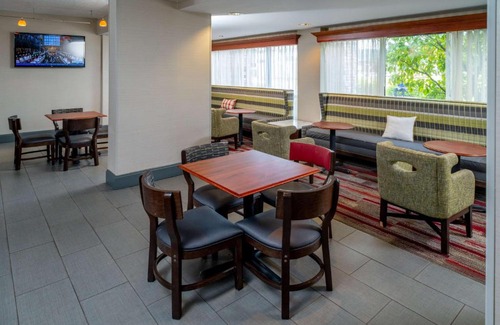 Charleston Hotel | Hampton Inn Charleston Downtown