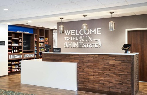 Clewiston Hotel | Hampton Inn Clewiston