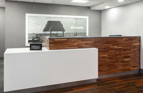Tamarac Hotel | Hampton Inn Commercial Boulevard-Fort Lauderdale
