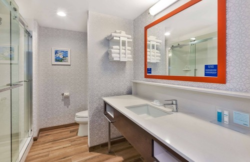 Danville Hotel | Hampton Inn Danville, VA