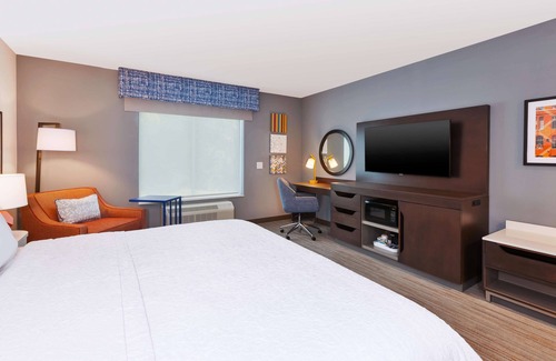 Danville Hotel | Hampton Inn Danville, VA