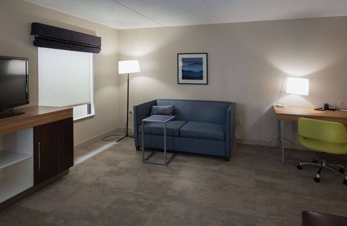 Warrington Hotel | Hampton Inn Doylestown