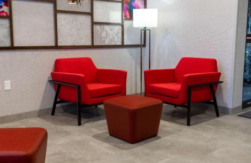 Elkhorn Hotel | Hampton Inn Elkhorn Lake Geneva Area