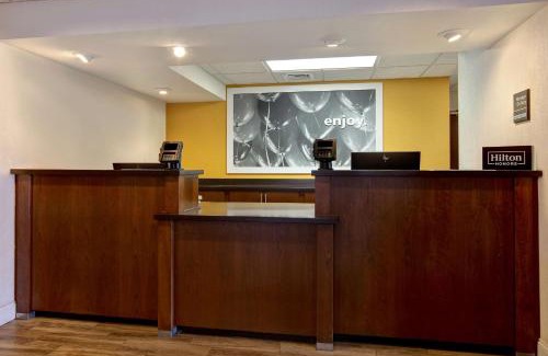 Saint Marys  Allen County Hotel | Hampton Inn Fort Wayne-Southwest