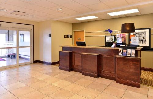 Grand Island Hotel | Hampton Inn Grand Island