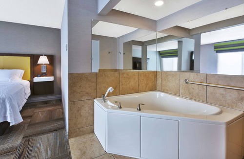 Idaho Falls Hotel | Hampton Inn Idaho Falls At the Mall