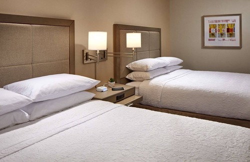 Harbor Hotel | Hampton Inn Long Beach Airport