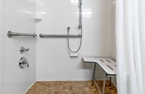Nashua Hotel | Hampton Inn Nashua