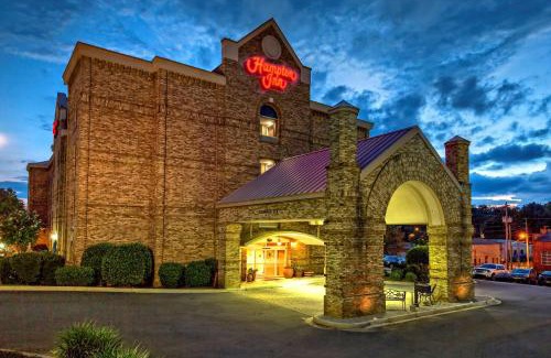 Newberry Hotel | Hampton Inn Newberry Opera House