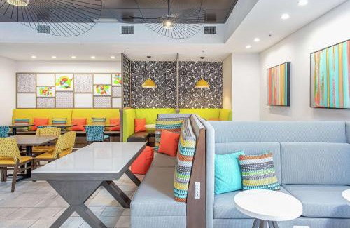 Plaza Primera Hotel | Hampton Inn Pensacola Beach