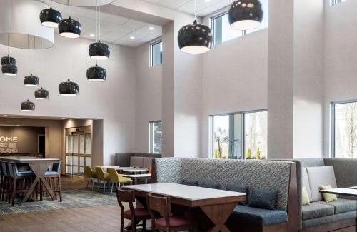 Redmond Hotel | Hampton Inn Redmond Bend Airport