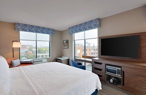 Salem Hotel | Hampton Inn Salem Boston